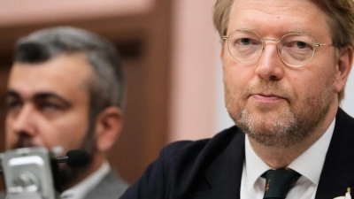 Der Chef der liberalen Oppositionspartei Jabloko, Nikolai Rybakow, verzeichnete zuletzt einen starken Zulauf für seine Partei. (Foto: Pavel Bednyakov/AP/dpa)