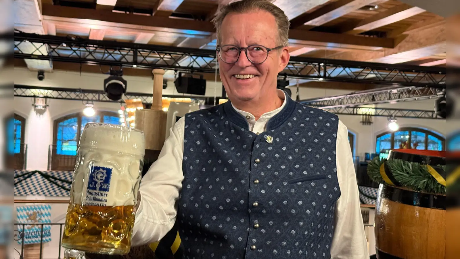 Für Martin Leibhard, Vorsitzender des Vereins Münchener Brauereien, wäre ein extra alkoholfreies Wiesnbier ein „logischer Widerspruch“. (Produktion)  (Foto: Sabine Dobel/dpa)