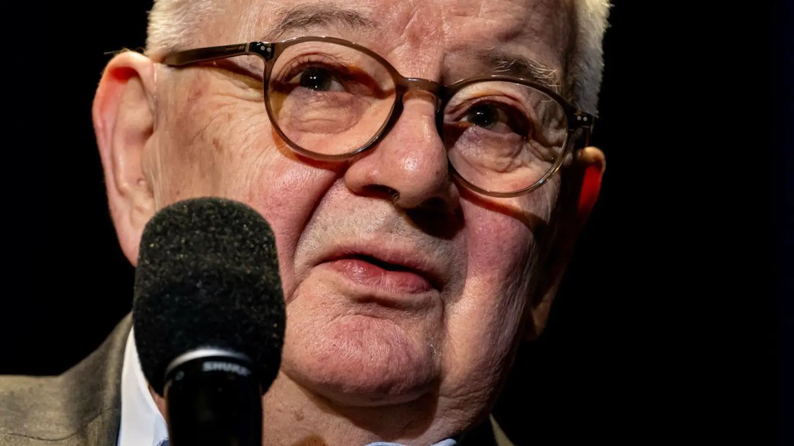 Europas Staats- und Regierungschefs näherten sich Donald Trump „auf breiter Schleimspur“, kommentiert Joschka Fischer. (Archivbild) (Foto: Fabian Sommer/dpa)