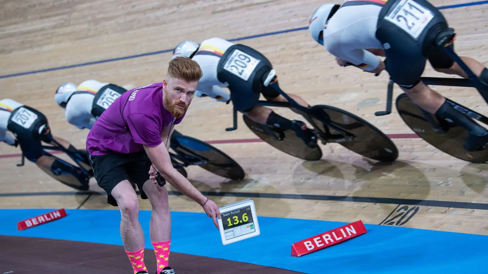 Bundestrainer Meyer darf sich über WM-Bronze freuen. (Foto: Sebastian Gollnow/dpa)