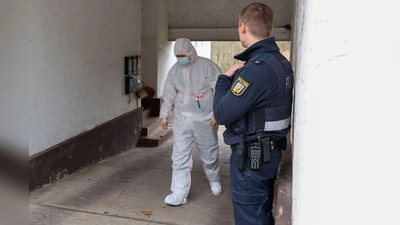 Am Tatort im saarländischen Bexbach ermittelt die Polizei. (Foto: Brandon Lee Posse/dpa)