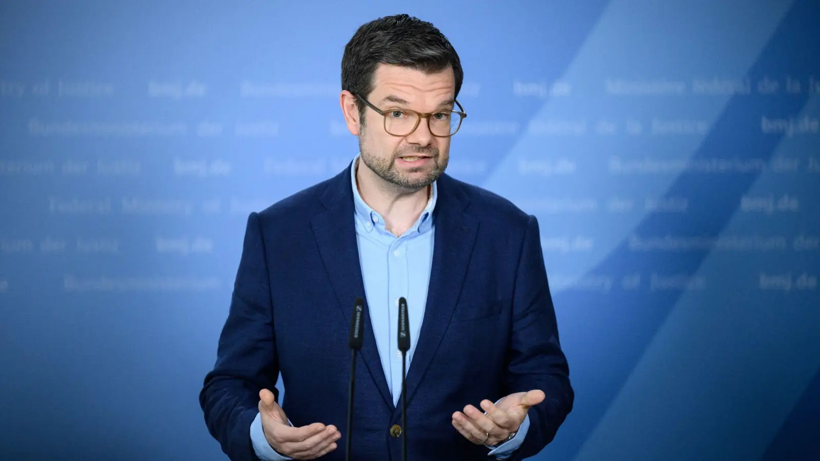 Bundesjustizminister Buschmann will die öffentliche Verwaltung von überflüssiger Bürokratie befreien. (Foto: Bernd von Jutrczenka/dpa)