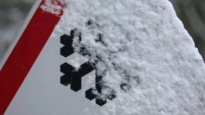 Schnee soll es nur rund um die Alpen an Heiligabend geben. (Symbolbild) (Foto: Karl-Josef Hildenbrand/dpa)