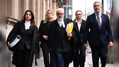 Im Fall einer wegen dreifachen Mordes mit Giftpilzen zu lebenslanger Haft verurteilten Frau hat in Australien die Berufungsverhandlung begonnen. Die Anwälte (Bild) beanstanden Verfahrensfehler. (Foto: Joel Carrett/AAP/dpa)
