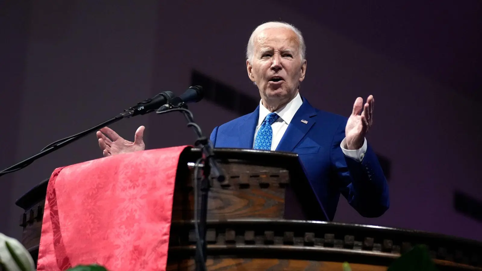 US-Präsident Joe Biden will Kritikern innerhalb der eigenen Partei trotzen.  (Foto: Manuel Balce Ceneta/AP/dpa)