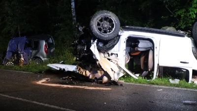 Bei dem Unfall bei Gersbronn im August starb ein Ehepaar. Es hatte keine Chance, dem entgegenkommenden Geländewagen auszuweichen.  (Foto: Gudrun Bayer)