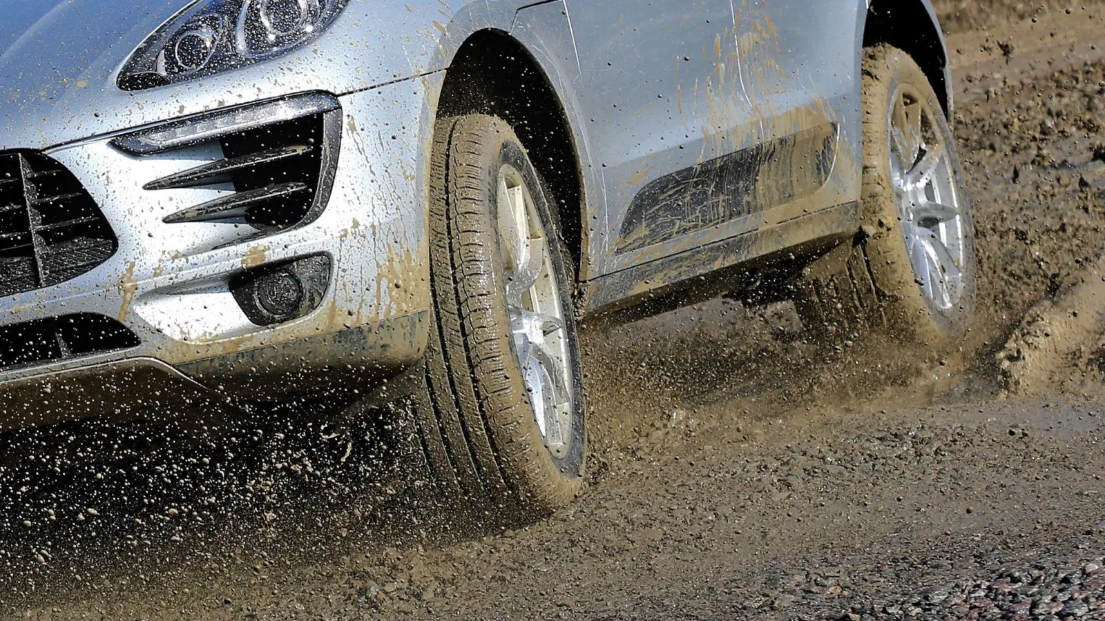 Der Allradanteil unter den Neuzulassungen ist das dritte Jahr in Folge leicht gefallen.  (Foto: Jan Woitas/dpa-Zentralbild/dpa)