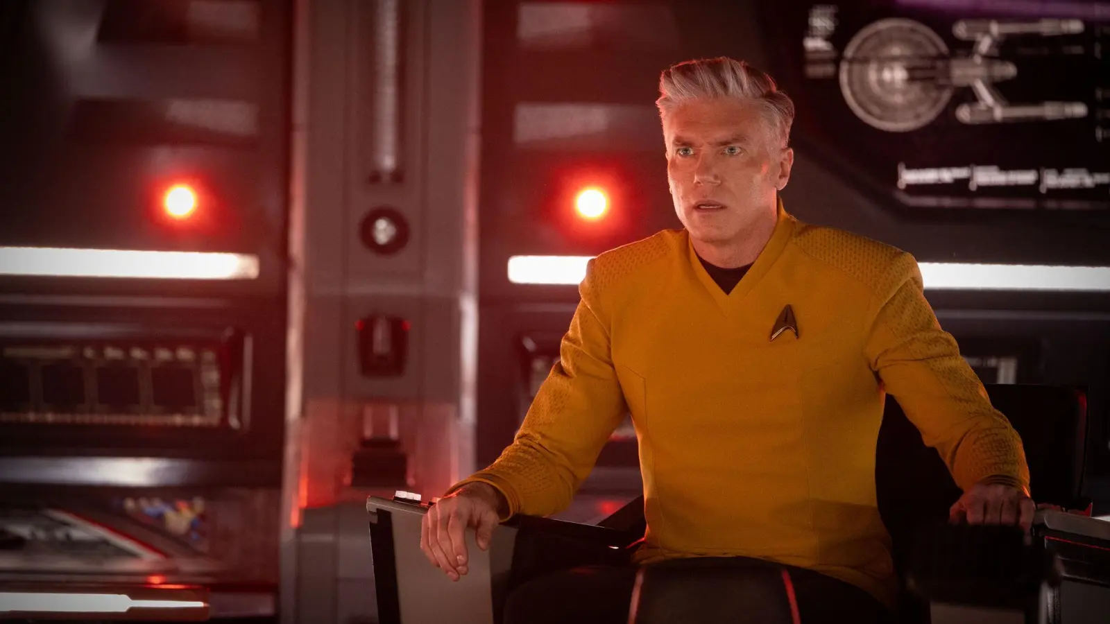 Die Serie erzählt die Geschichte des Raumschiffs Enterprise unter dem Kommando von Captain Pike (Anson&nbsp;Mount). (Foto: Handout / Berlin/Paramount/dpa)