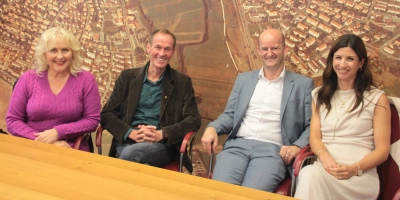 Sind mit dem Erreichten zufrieden (von links): Dr. Petra Ziegler, Dr. Christoph Hammer, Dr. Markus Naser und Michaela Ebner erläuterten, was sie vom Beschluss in Sachen ANregiomed halten. (Foto: Robert Maurer)