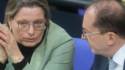 Zur Speicherpflicht für IP-Adressen hat es Gespräche zwischen Justizministerin Hubig (SPD) und Innenminister Dobrindt (CSU) gegeben. (Archivfoto) (Foto: Michael Kappeler/dpa)