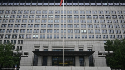 Chinas Handelsministerium plant neue Exportkontrollen für Schlüsseltechnologien aus den Bereichen künstliche Intelligenz, Solartechnik und Biomedizin. (Archivbild) (Foto: Johannes Neudecker/dpa)