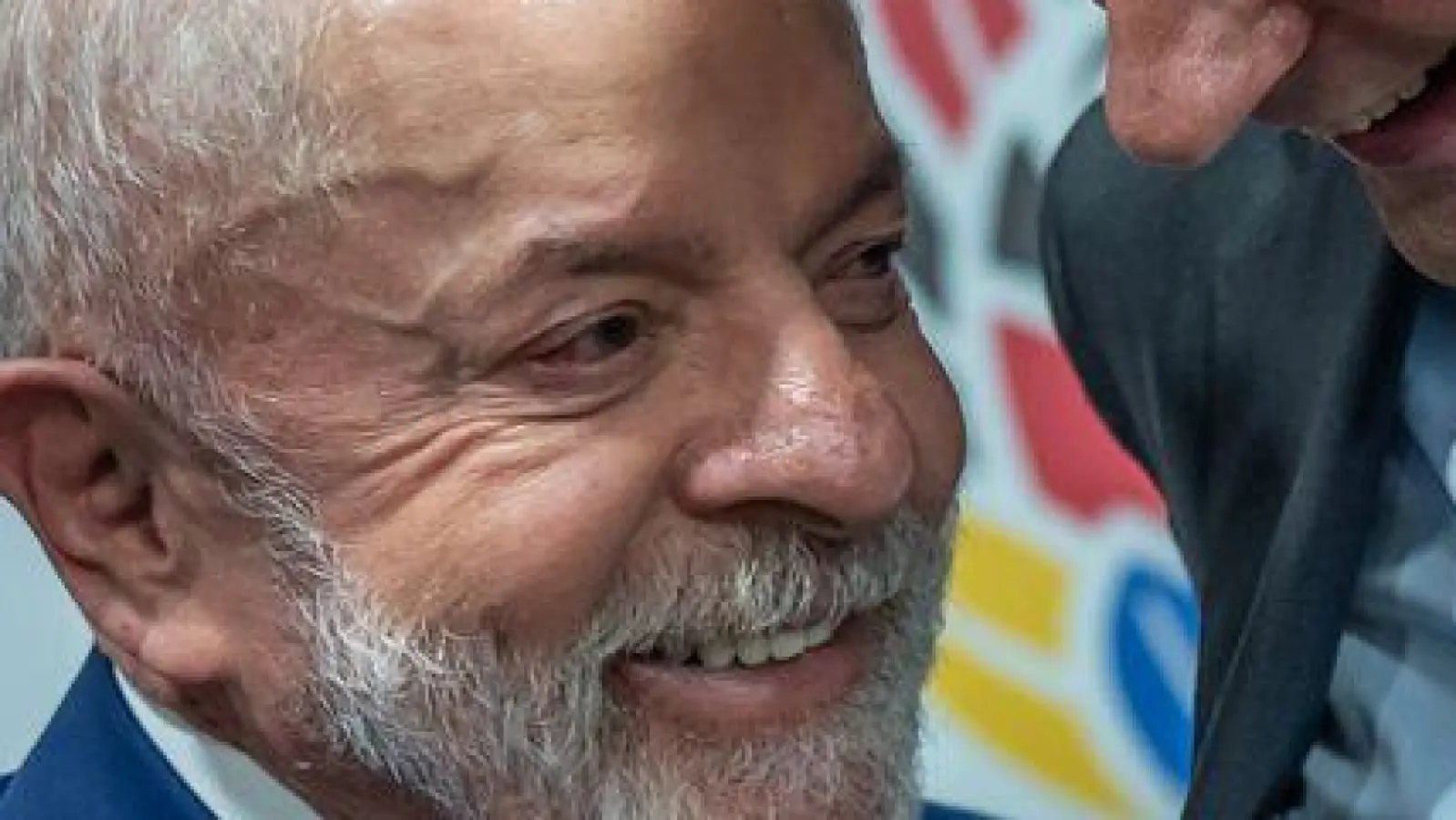 „Er kam nach Brasilien, aber sein Kopf blieb in Berlin“, sagt Lula über Merz. (Foto: Michael Kappeler/dpa-pool/dpa)