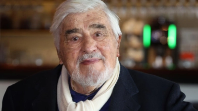 Mario Adorf hat heute Geburtstag. Er wird 95 Jahre alt. (Archivfoto) (Foto: Karl-Josef Hildenbrand/dpa)