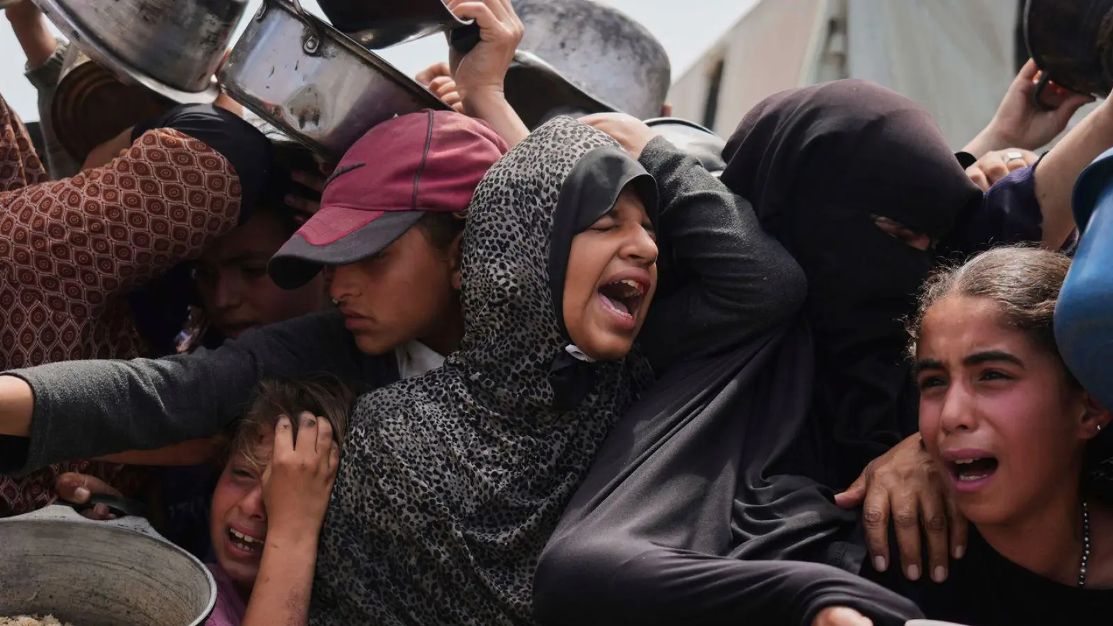 Im Gazastreifen ist die humanitäre Lage katastrophal. (Archivbild) (Foto: Abdel Kareem Hana/AP/dpa)
