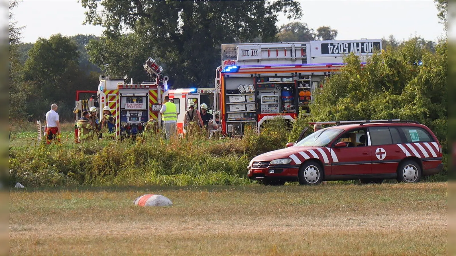 Das Flugzeug stürzte aus bislang ungeklärter Ursache ab. (Foto: Rene Priebe/PR-Video/dpa)