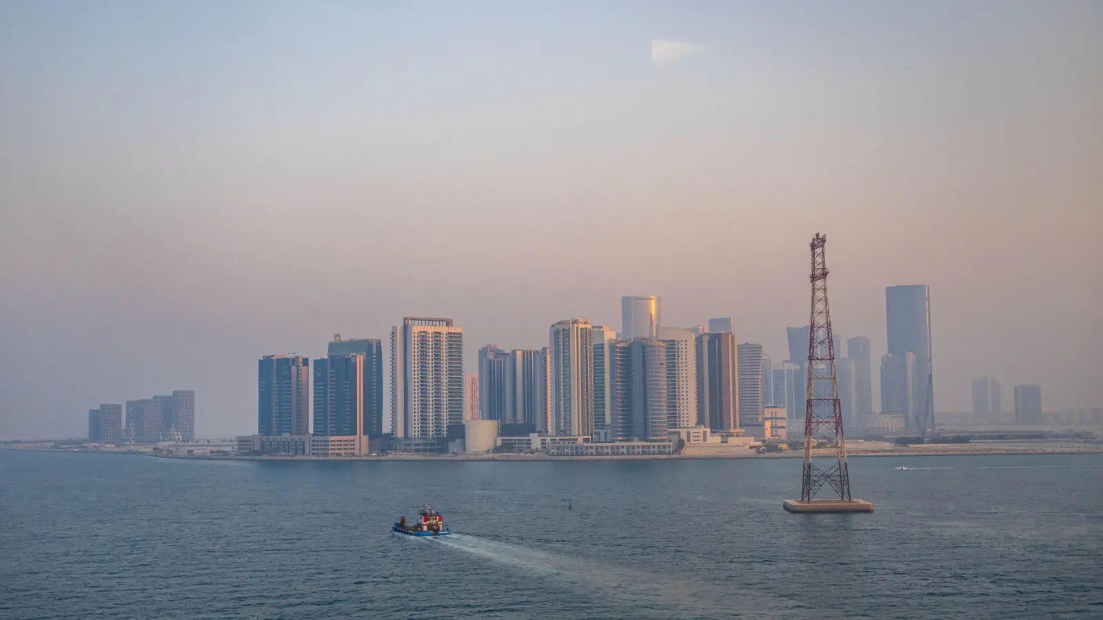 Abu Dhabi ist der Schauplatz der trilateralen Verhandlungen zwischen Washington, Moskau und Kiew über ein Ende des Kriegs in der Ukraine. (Archivbild) (Foto: Sina Schuldt/dpa)