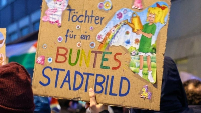 Merz&#39; Äußerungen lösten Proteste aus, finden aber auch viel Zuspruch. (Foto: Alex Talash/dpa)