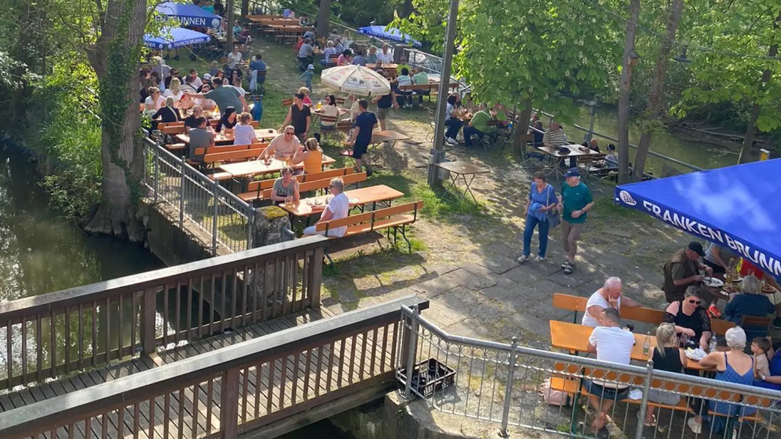 Der Biergarten Hühnerstall lädt zum Verweilen ein.  (Foto: Lokal Anders)
