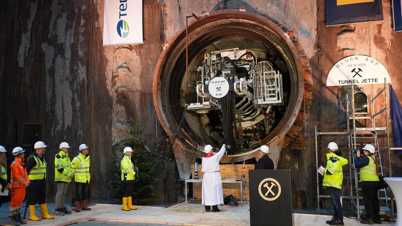 Startschuss für SuedLink: Tunnel „Jette“ für Stromtrasse unter der Elbe gesegnet (Foto: Marcus Brandt/dpa)