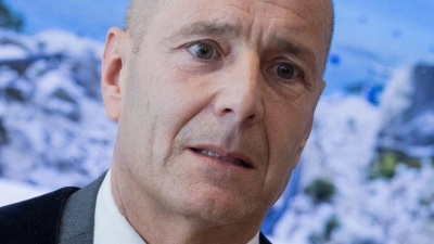Richter Meyer vom OLG Hamm will kommende Woche verkünden, wie das Gericht im Fall der sogenannten Klimaklage eines peruanischen Landwirts und Bergführers gegen den Energiekonzern RWE entschieden hat. (Foto: Rolf Vennenbernd/dpa)