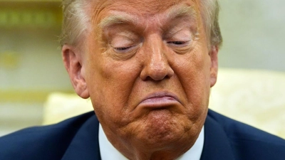 In den USA soll der Oberste Gerichtshof nun über Donald Trumps Zollpolitik entscheiden. (Archivbild) (Foto: Alex Brandon/AP/dpa)