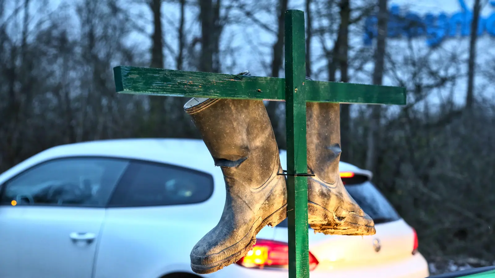 Die Bauern demonstrierten nicht nur mit Schildern. (Foto: Tizian Gerbing)