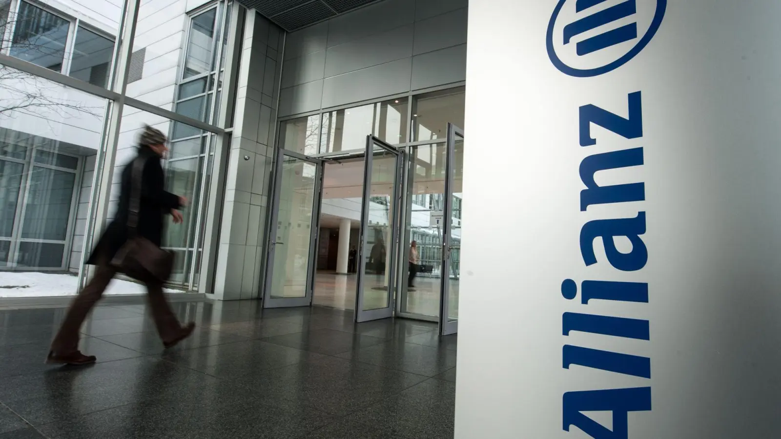 Die Allianz wird auch in diesem Jahr voraussichtlich ihre Gewinnerwartungen übertreffen. (Archiv) (Foto: Armin Weigel/dpa)