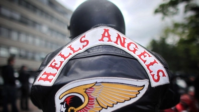 1.200 Polizisten sind bei der Razzia im Einsatz. (Symbolbild) (Foto: Fredrik von Erichsen/dpa)