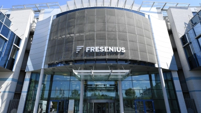 Fresenius hat zum Jahresbeginn besser abgeschnitten als von Analysten erwartet (Archivbild) (Foto: Arne Dedert/dpa)