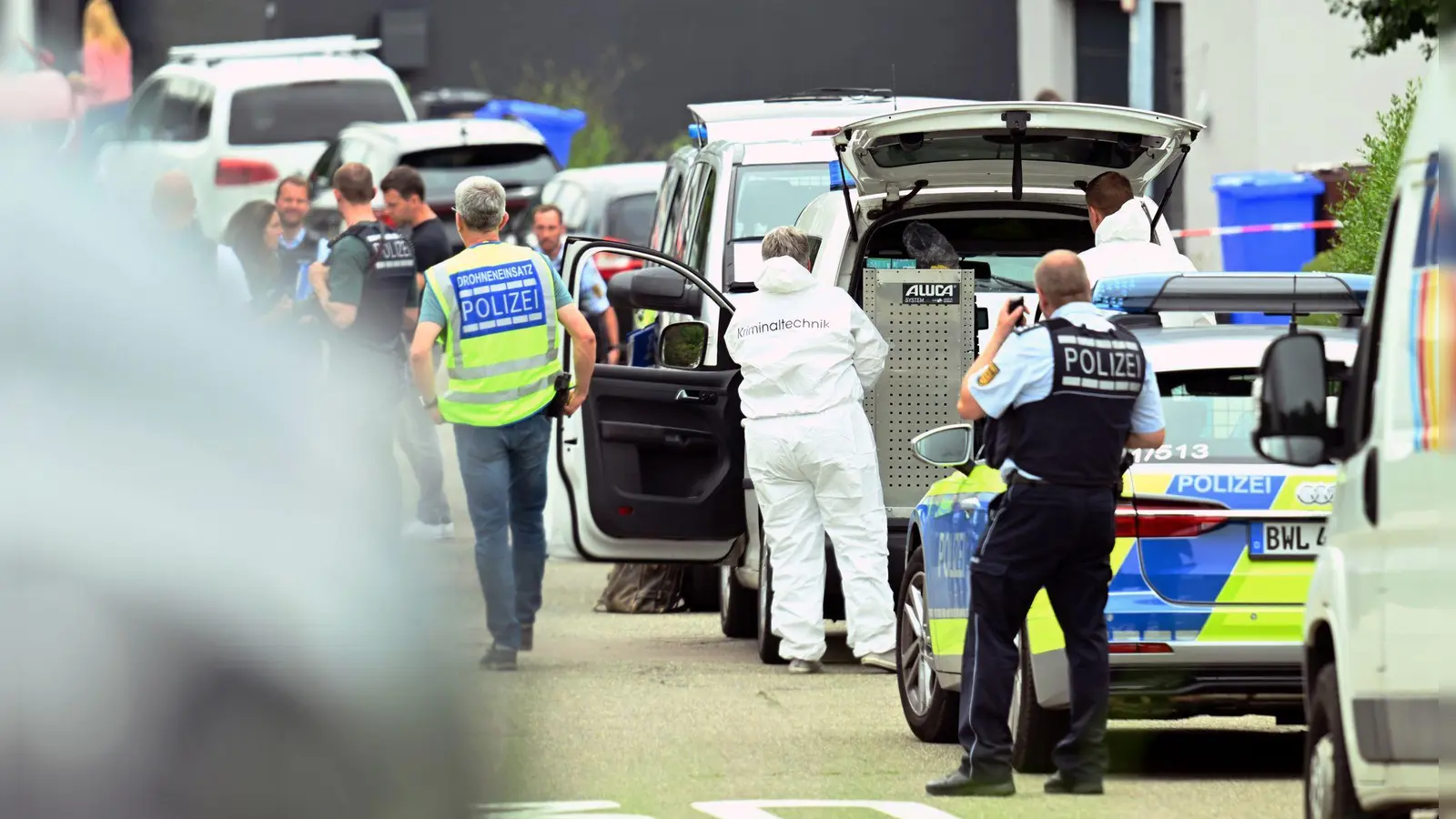 Ein 63-Jähriger soll auf seine Familienmitglieder geschossen haben. (Foto: David Pichler/Südwestdeutsches Mediennetzwerk/dpa)