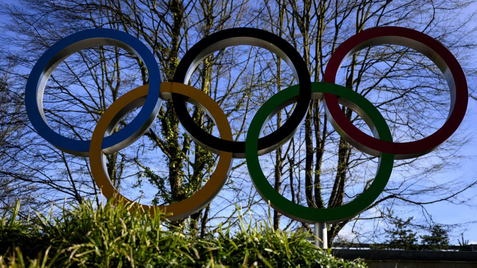 Das IOC hebt die Sanktionen gegen Russland vorerst auf. (Archivbild) (Foto: Laurent Gillieron/KEYSTONE/dpa)