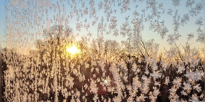 Frost-Freuden: Der Winter hat durchaus auch seine schönen Seiten. Dieses Bild entstand beim Blick aus der Ansbacher Klinik. (Foto: Thomas Göppner)