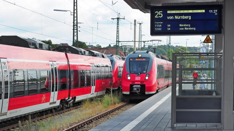 Der Bahnhof Ansbach wird für die Inbetriebnahme des Elektronischen Stellwerks gesperrt. Das bedingt Zugausfälle. (Archivbild: Jonas Volland)