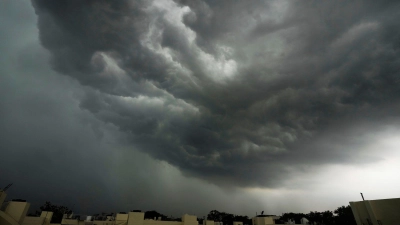 Monsun über Neu-Delhi (Foto: Manish Swarup/AP/dpa)