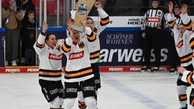 Die deutschen Eishockey-Frauen gewannen am Wochenende den Deutschland Cup (Foto: Markus Lenhardt/dpa)