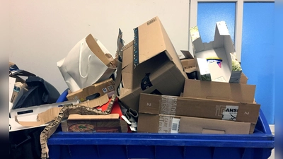 Die Grünen wollen eine kommunale Verpackungssteuer mit einem eigenen Gesetzentwurf ermöglichen. (Symbolbild) (Foto: Alexandra Schuler/dpa)
