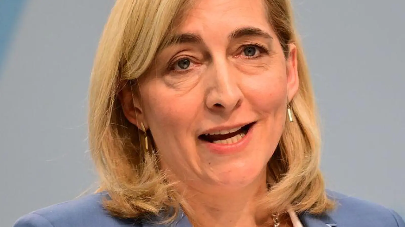 Bundesgesundheitsministerin Nina Warken (CDU) will nicht nur sparen, sondern auch neue Weichen stellen.  (Foto: Sebastian Gollnow/dpa)