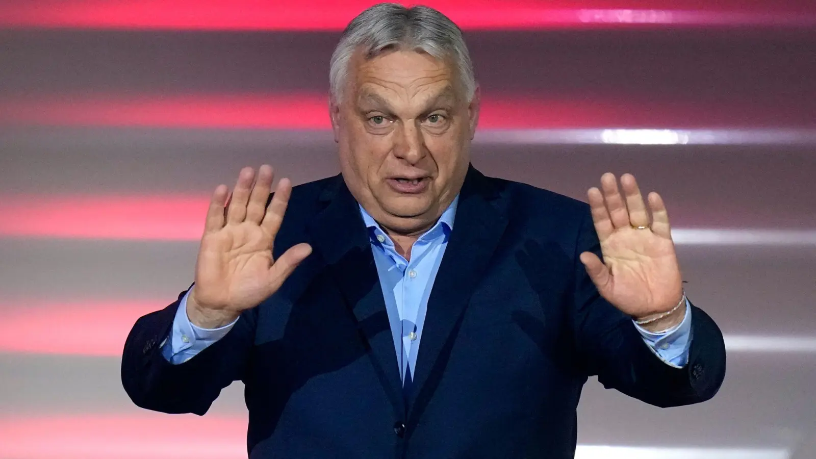 Ungarns langjähriger Regierungschef Orban war für viele Rechte in Europa eine Ikone. (Archivbild) (Foto: Petr David Josek/AP/dpa)