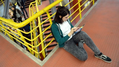 Damit sich Studierende im ersten Semester schnell zurechtfinden, bieten viele Hochschulen Unterstützung an. (Foto: Felix Kästle/dpa-tmn)