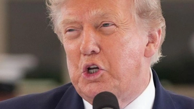Der Friedensrat soll nach Darstellung von US-Präsident Trump die „vollständige Entwaffnung“ der Hamas vereinbart haben. (Foto: Alex Brandon/AP/dpa)