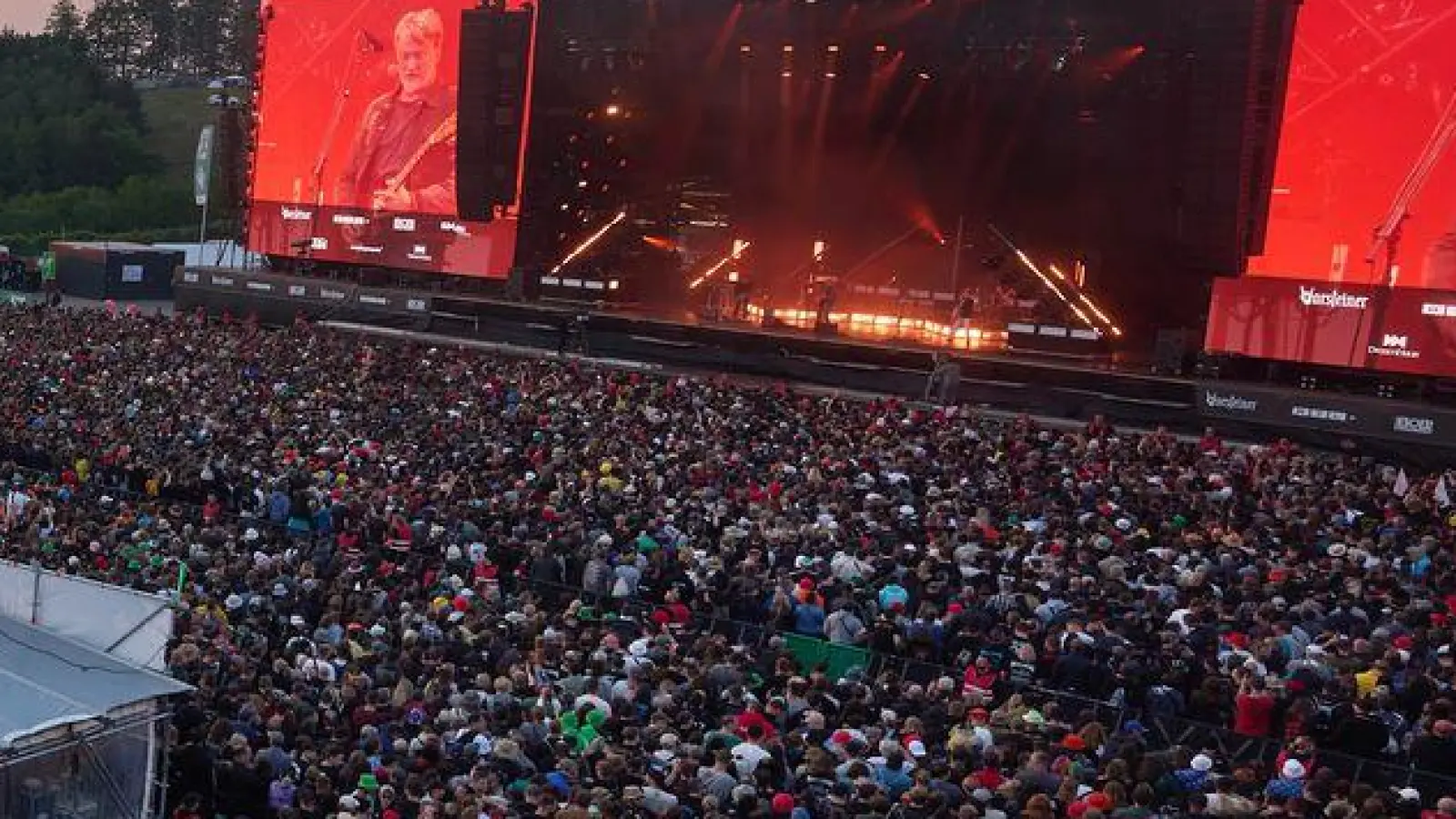 Mehr Menschen als je zuvor: Beim Jubiläum im Juni erwartet „Rock am Ring“ einen Besucherrekord. (Archivbild) (Foto: Thomas Frey/dpa)