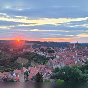 Auch von oben wunderschön - gesehen in Rothenburg (Foto: Heinz Schopf)