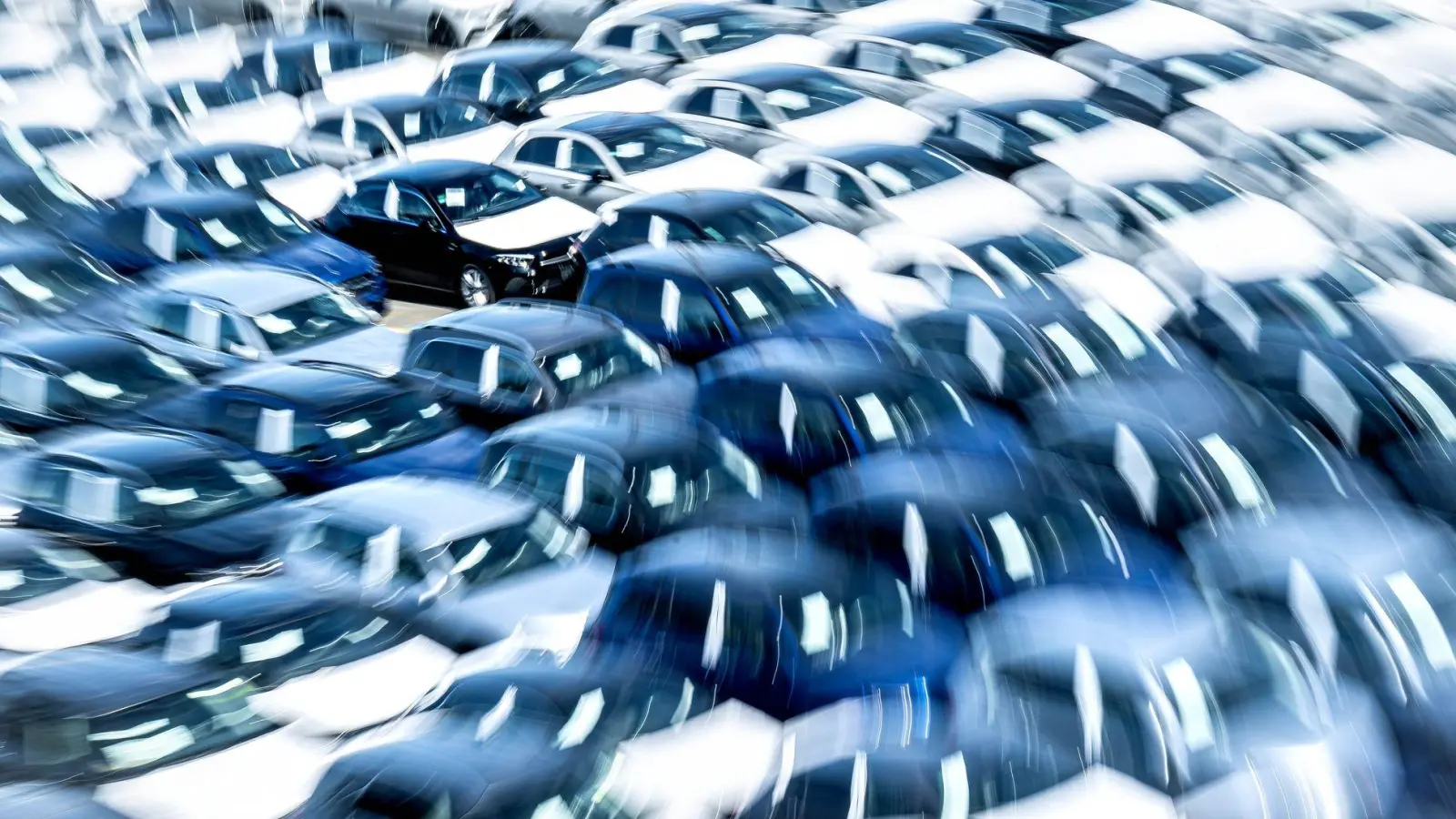 Globale Autoindustrie mit Gewinneinbruch im ersten Halbjahr (Symbolbild) (Foto: Sina Schuldt/dpa)
