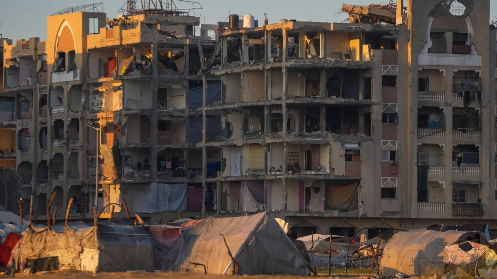 In der katarischen Hauptstadt Doha laufen zurzeit wieder Verhandlungen über eine Gaza-Waffenruhe. (Archivbild) (Foto: Abdel Kareem Hana/AP/dpa)