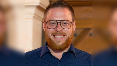 Gehört mit 34 Jahren zu den jüngsten Bürgermeistern im Landkreis: Neustadts Alexander Müller in Neustadt (Foto: Mirko Fryska)