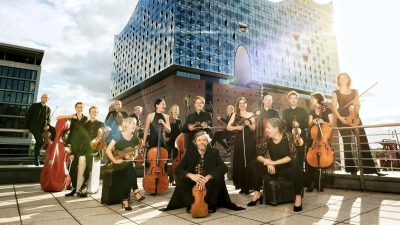 Gestaltet das Eröffnungskonzert der Bachwoche 2027: das Ensemble Resonanz aus Hamburg. Solistin des Abends ist die Cellistin Anastasia Kobekina. (Foto: Tobias Schult)