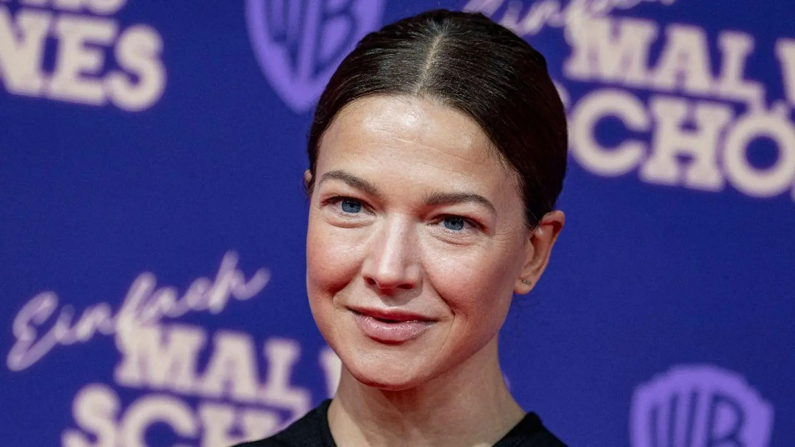 Hannah Herzsprung wird in diesem Jahr mit dem Bayerischen Filmpreis ausgezeichnet. (Foto: Fabian Sommer/dpa)