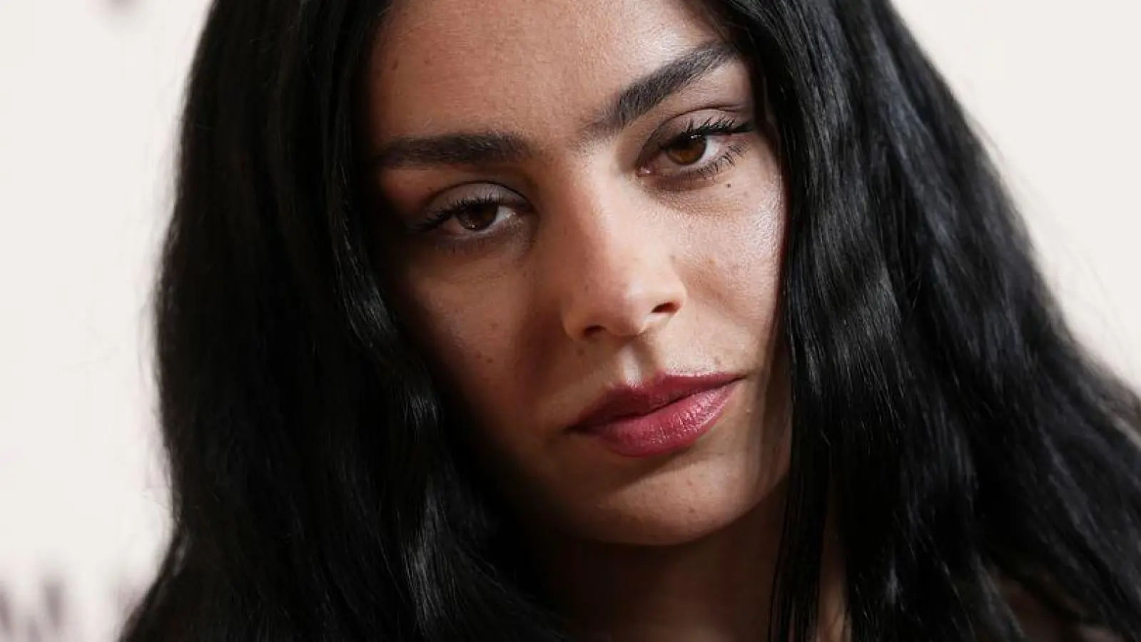 Charli XCX schrieb ihr neues Album für den Film „Wuthering Heights“ von Emerald Fennell. (Archivbild) (Foto: Scott A Garfitt/Invision via AP/dpa)