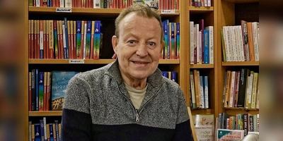 Im Jahr 2022 bei der Vorstellung seines Sammelbandes „Der Querulant“: Thomas Fitzthum. (Foto: Elke Walter)