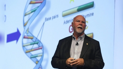 Der US-Wissenschaftler Craig Venter (Foto: Francisco Guasco/EFE/dpa)